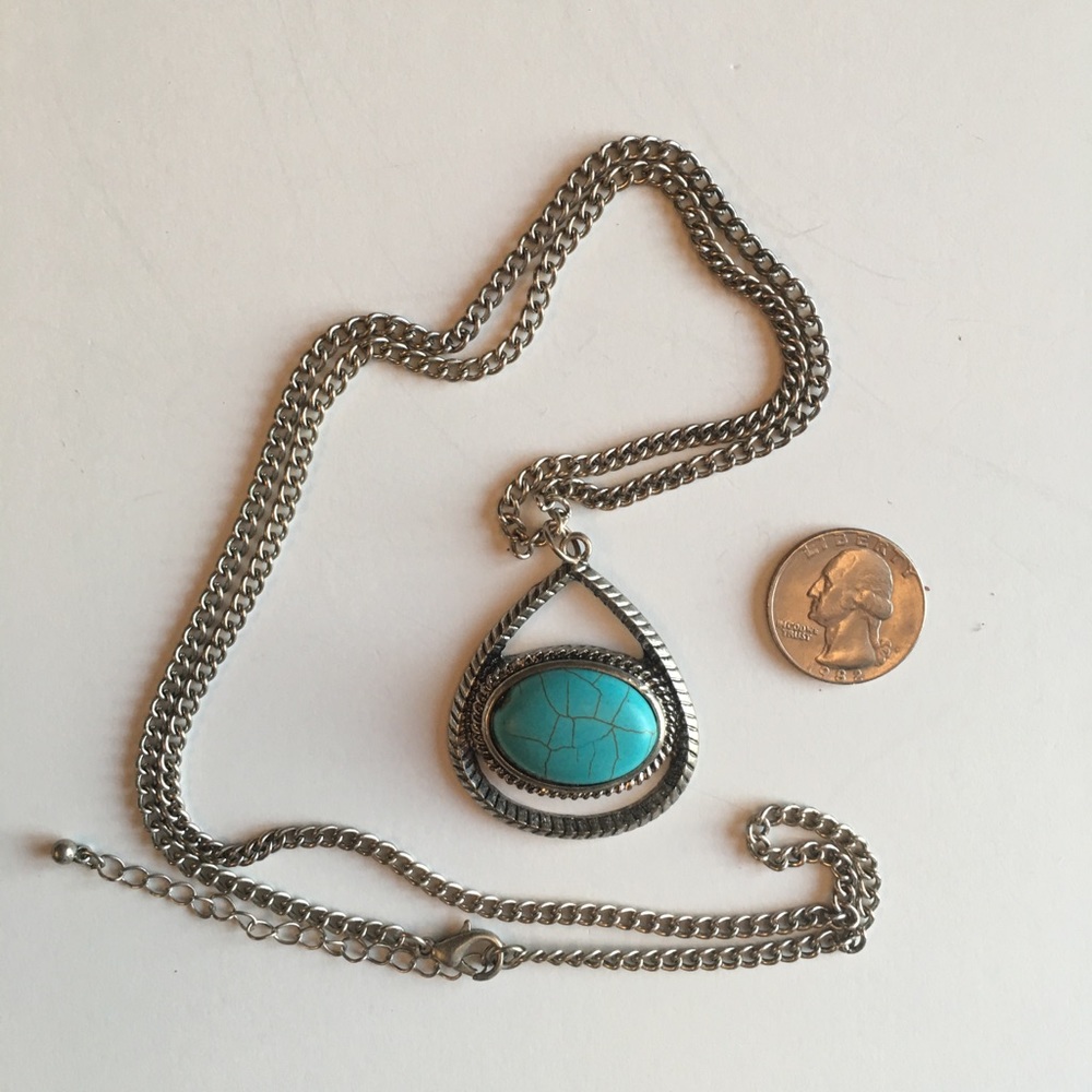 Tilly’s necklace
